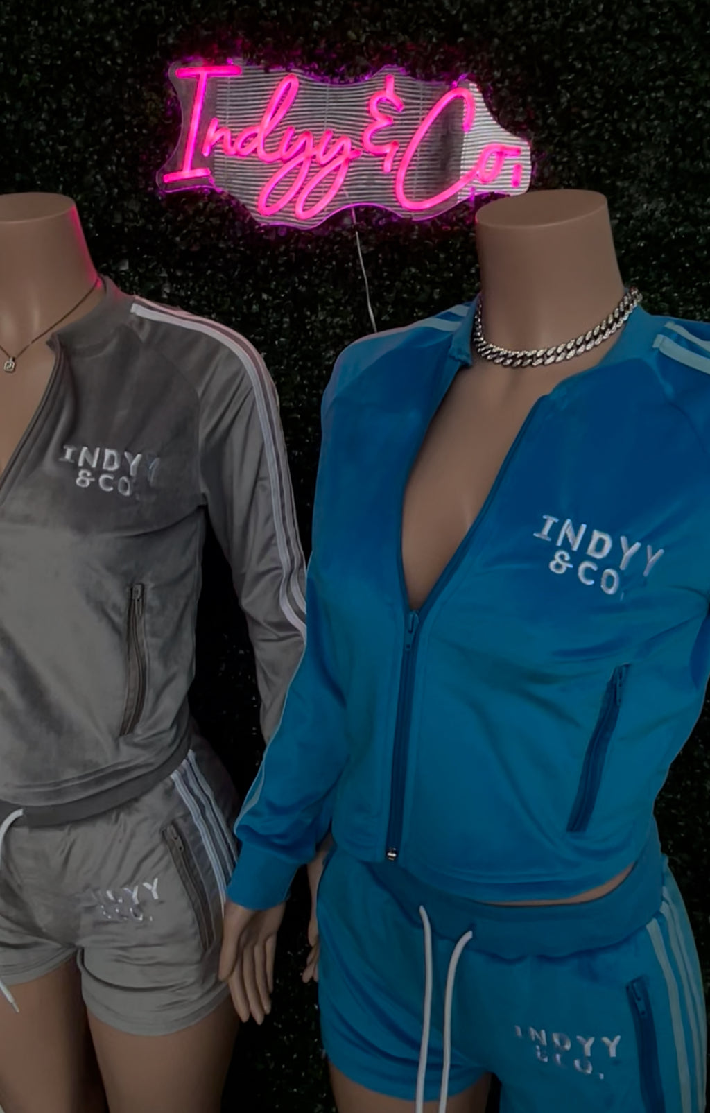 Velvet Luxe (Blue)